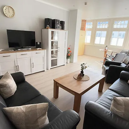 Haus Liebeskind 2 In Apartment Binz